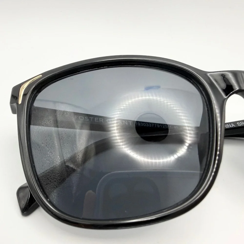 Foster Grant Black Square Sunglasses Gold Accents FG 26 512 BLK Women Oversized